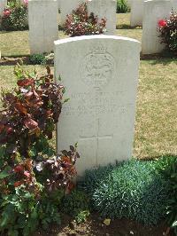 Serre Road Cemetery No.2 - Grove, Arthur