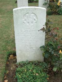 Serre Road Cemetery No.2 - Groves, Leonard Alloway