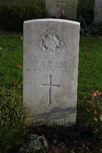 Serre Road Cemetery No.2 - Hayes, Robert William