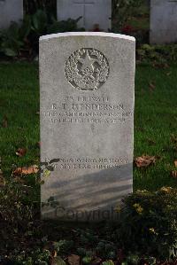 Serre Road Cemetery No.2 - Henderson, Richard Thomas