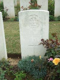 Serre Road Cemetery No.2 - Holt, Thomas