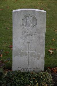 Serre Road Cemetery No.2 - Hughes, William