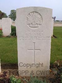 Serre Road Cemetery No.2 - Jones, John Thomas