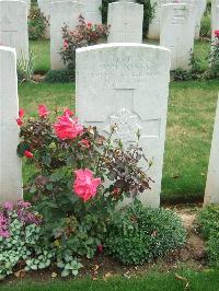 Serre Road Cemetery No.2 - Jones, William Henry