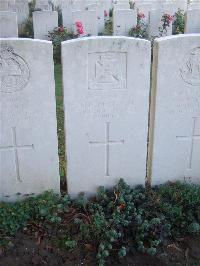 Serre Road Cemetery No.2 - Kendon, Frederick