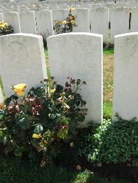 Serre Road Cemetery No.2 - Kerr, Ellison Wallis