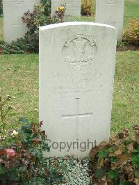 Serre Road Cemetery No.2 - Laird, Charles