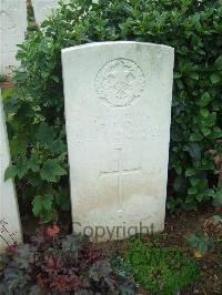 Serre Road Cemetery No.2 - Lang, Thomas Young