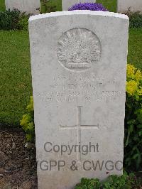 Serre Road Cemetery No.2 - Linwood, Percy