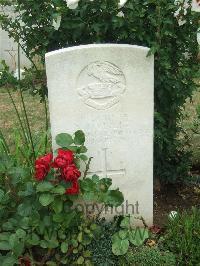 Serre Road Cemetery No.2 - Lohrenz, Alexander