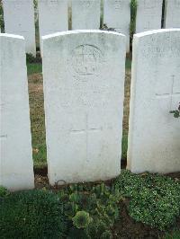 Serre Road Cemetery No.2 - Mantle, Barrington