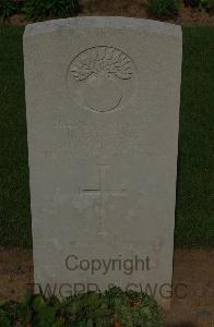 St. Charles De Percy War Cemetery - Bunting, Ronald