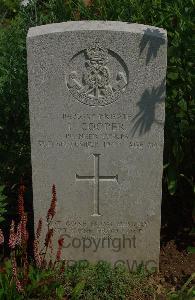 St. Charles De Percy War Cemetery - Cooper, Frank