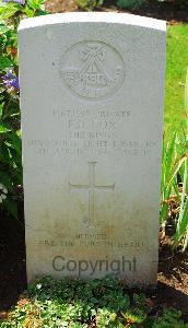 St. Charles De Percy War Cemetery - Cox, Frederick David