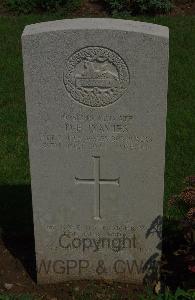 St. Charles De Percy War Cemetery - Davies, David Elwyn