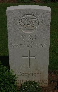 St. Charles De Percy War Cemetery - Ford, Gerald