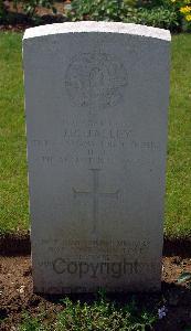 St. Charles De Percy War Cemetery - Halley, James Borthwick