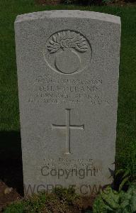 St. Charles De Percy War Cemetery - Holland, Donald Henry