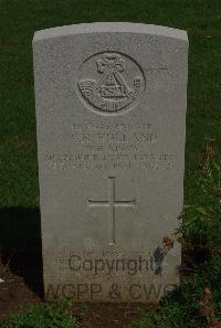 St. Charles De Percy War Cemetery - Holland, William Harold