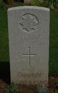 St. Charles De Percy War Cemetery - Larkin, David