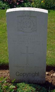 St. Charles De Percy War Cemetery - Leach, Lewis