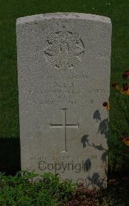 St. Charles De Percy War Cemetery - Lee, Arthur