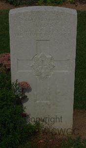 St. Charles De Percy War Cemetery - Lias, Harry