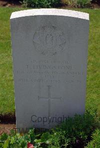 St. Charles De Percy War Cemetery - Livingstone, Thomas