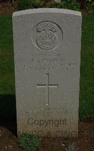 St. Charles De Percy War Cemetery - Longdon, Arthur