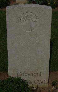 St. Charles De Percy War Cemetery - Partridge, Leonard