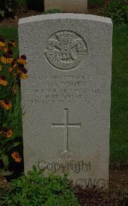 St. Charles De Percy War Cemetery - Pontz, Joseph Oswald