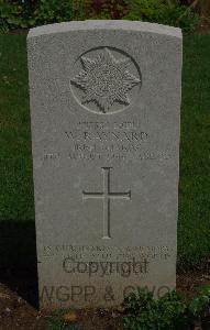 St. Charles De Percy War Cemetery - Raynard, William