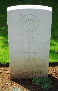 St. Charles De Percy War Cemetery - Rees, Donald