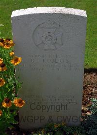 St. Charles De Percy War Cemetery - Roberts, George Frederick