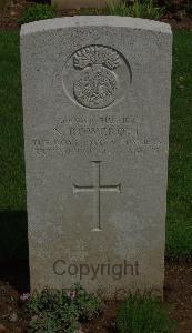 St. Charles De Percy War Cemetery - Rowcroft, Norman