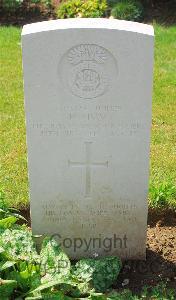 St. Charles De Percy War Cemetery - Simm, Kenneth