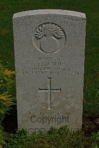 St. Charles De Percy War Cemetery - Smith, Frederick