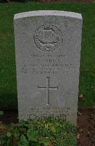 St. Charles De Percy War Cemetery - Smith, George