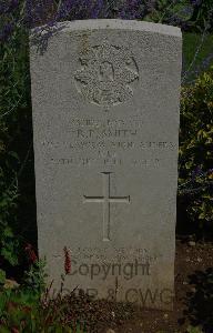 St. Charles De Percy War Cemetery - Smith, Robert Pyburn