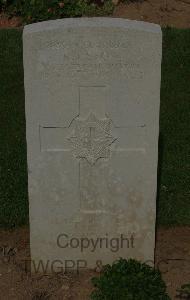 St. Charles De Percy War Cemetery - Snow, Kenneth John