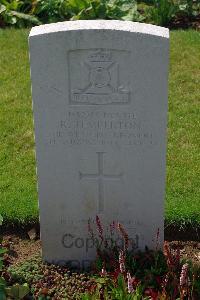 St. Charles De Percy War Cemetery - Temperton, Reuben