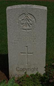 St. Charles De Percy War Cemetery - Walker, Peter Cracknall