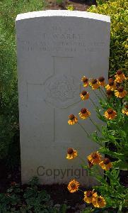 St. Charles De Percy War Cemetery - Warry, Paul