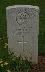 St. Charles De Percy War Cemetery - Williams, Howard