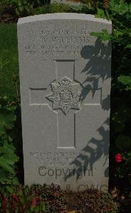 St. Charles De Percy War Cemetery - Williams, Richard