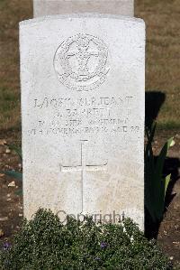 St. Sever Cemetery Extension Rouen - Barrett, B