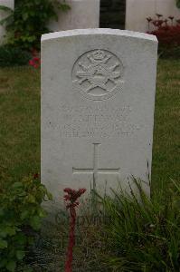 Templeux-Le-Guerard British Cemetery - Attaway, W