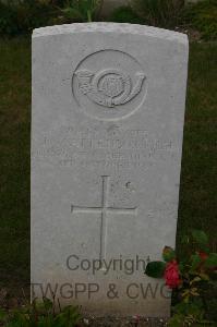 Templeux-Le-Guerard British Cemetery - Attenborough, J W