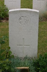 Templeux-Le-Guerard British Cemetery - Belshaw, William