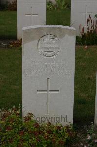 Templeux-Le-Guerard British Cemetery - Borton, Walter William